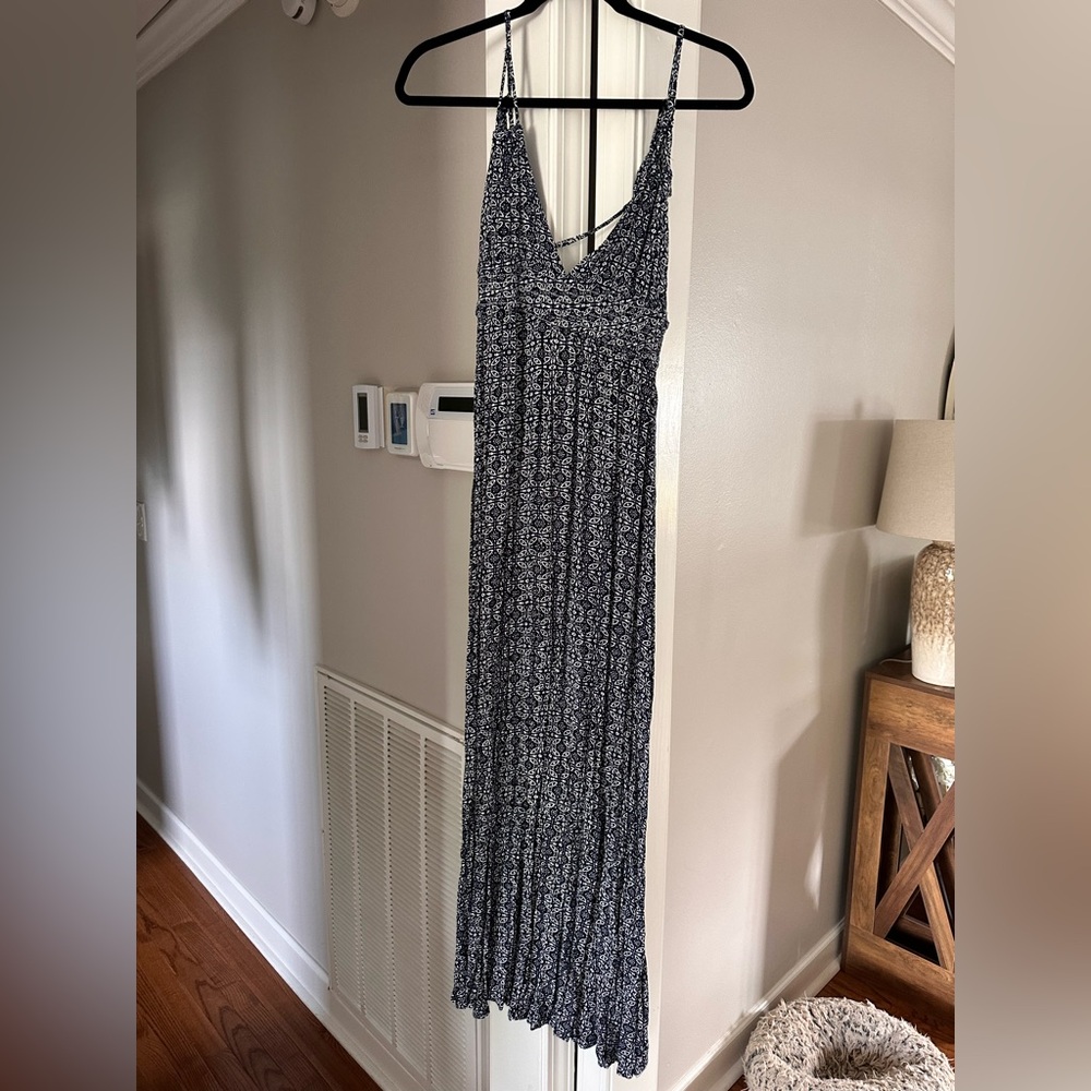 Lulu's Black and White Floral Maxi Dress